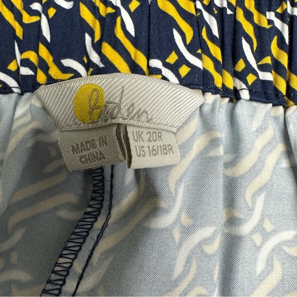 BODEN Glorious British style pull on size 16/18 Navy and Yellow Patterned Pants - Picture 9 of 10